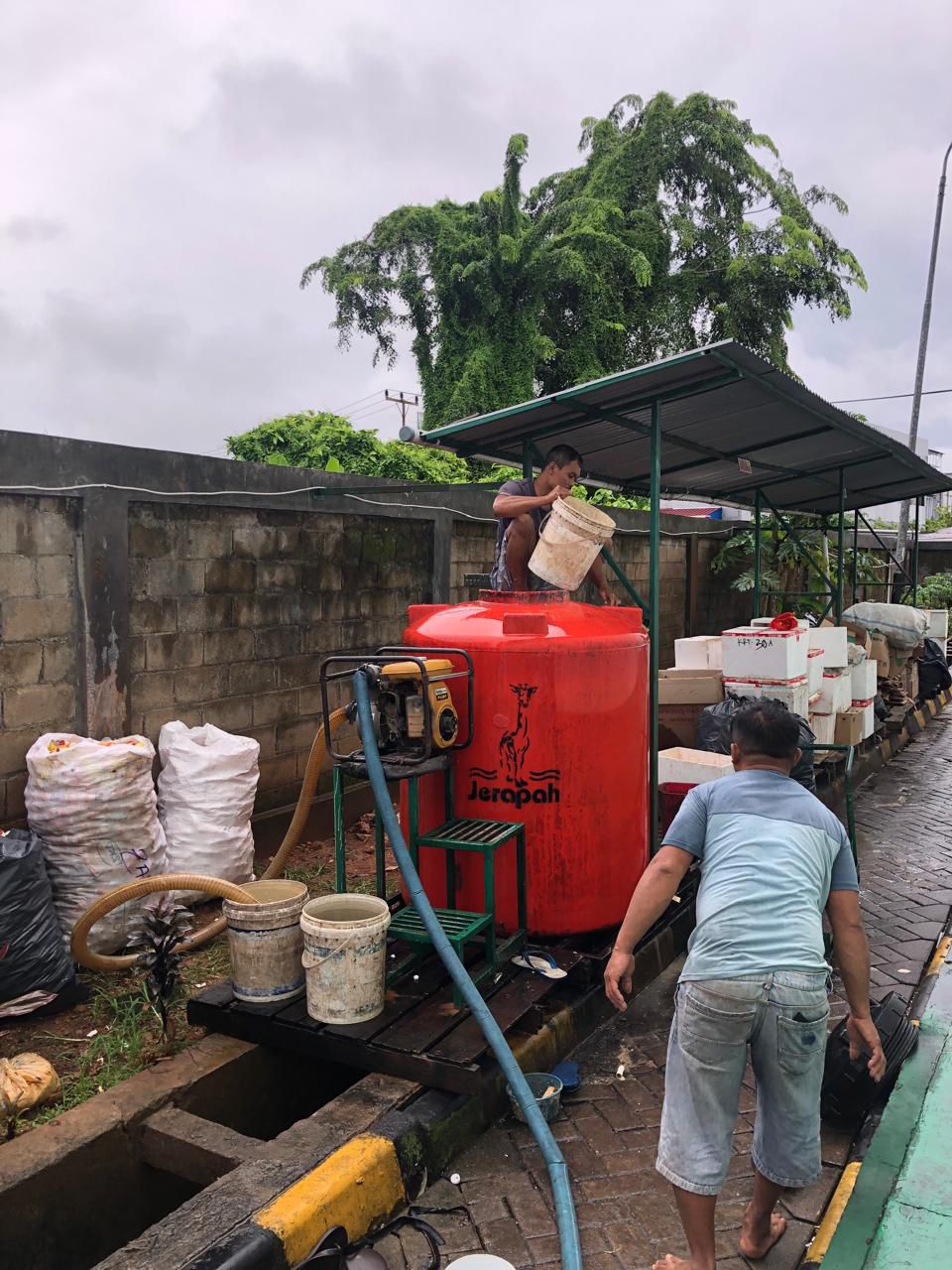 Tim Sedot WC Pontianak Siap Bertugas